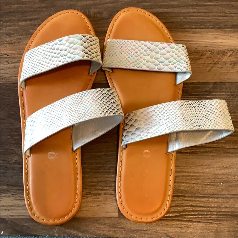 Beautiful mermaid scale sandals
